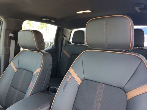 New 2026 GMC Canyon AT4 AWD/4WD image 6