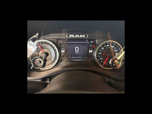 Used 2022 RAM 1500 Big Horn AWD/4WD image 15