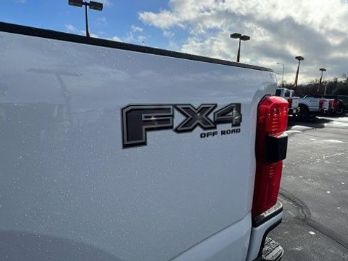 New 2024 Ford F250 Lariat w/ Lariat Ultimate Package image 35