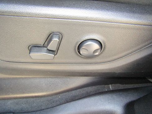 Used 2022 RAM 1500 Big Horn AWD/4WD image 23