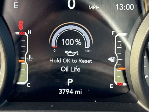 Used 2024 Jeep Wrangler Sport image 22