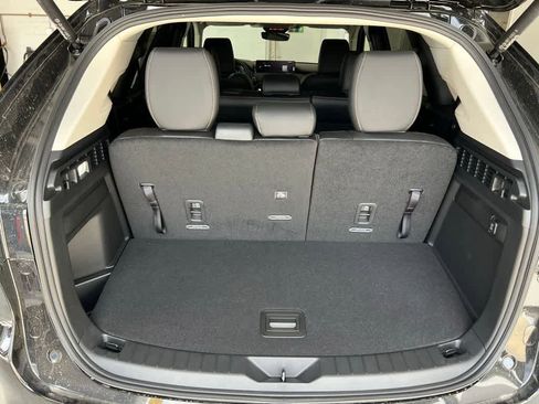 Used 2025 MAZDA CX-90 3.3 Turbo w/ Preferred Package image 23