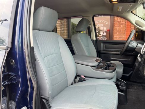 Used 2017 RAM 1500 Express AWD/4WD image 17