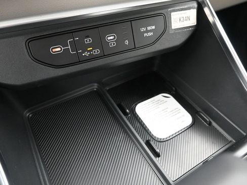 New 2026 Kia Carnival EX FWD image 22