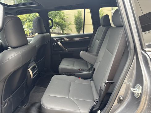 Used 2023 Lexus GX 460 Premium AWD/4WD image 31