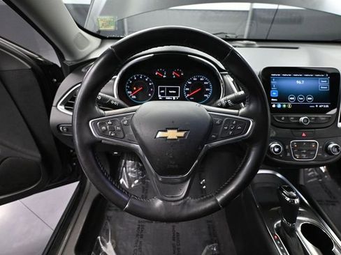 Used 2019 Chevrolet Malibu LT w/ Leather Package image 24