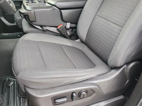 Used 2022 Chevrolet Silverado 1500 LT w/ Convenience Package II image 10