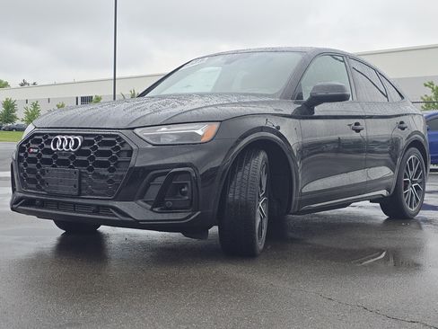Certified 2023 Audi SQ5 Premium Plus w/ Premium Plus Package AWD/4WD image 3
