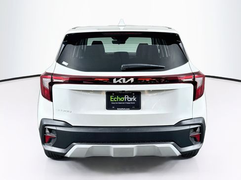 Used 2026 Kia Seltos LX FWD image 7