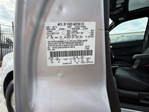 Used 2011 Ford Escape Limited w/ 302A Rapid Spec Order Code image 24