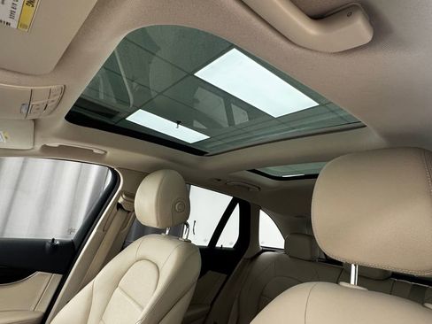 Used 2018 Mercedes-Benz GLC 300 4MATIC image 31