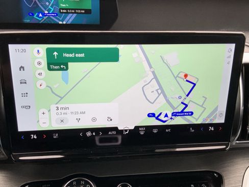 Used 2025 Ford Expedition Platinum image 40