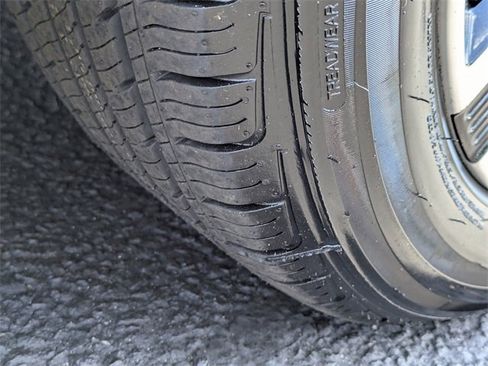 Used 2024 Nissan Sentra SV image 12