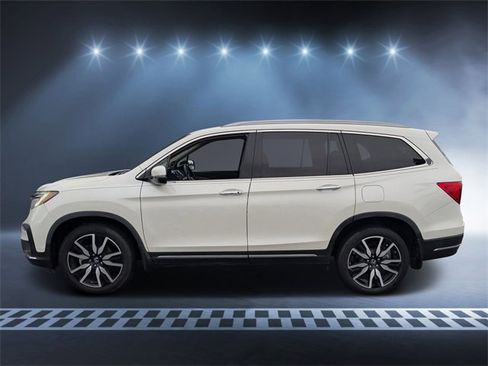 Used 2019 Honda Pilot Touring image 6