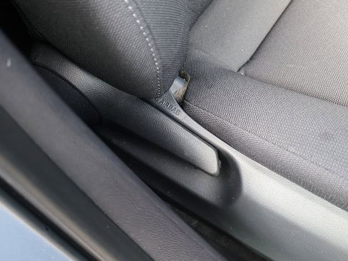 Used 2024 Toyota Corolla LE image 30