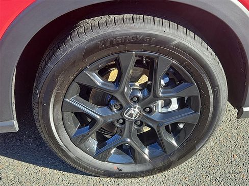 Certified 2025 Honda HR-V Sport image 9