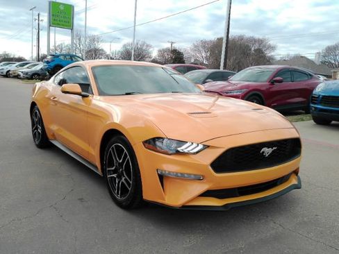 Used 2022 Ford Mustang Premium w/ Equipment Group 201A image 4