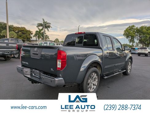 Used 2014 Nissan Frontier SL RWD image 3