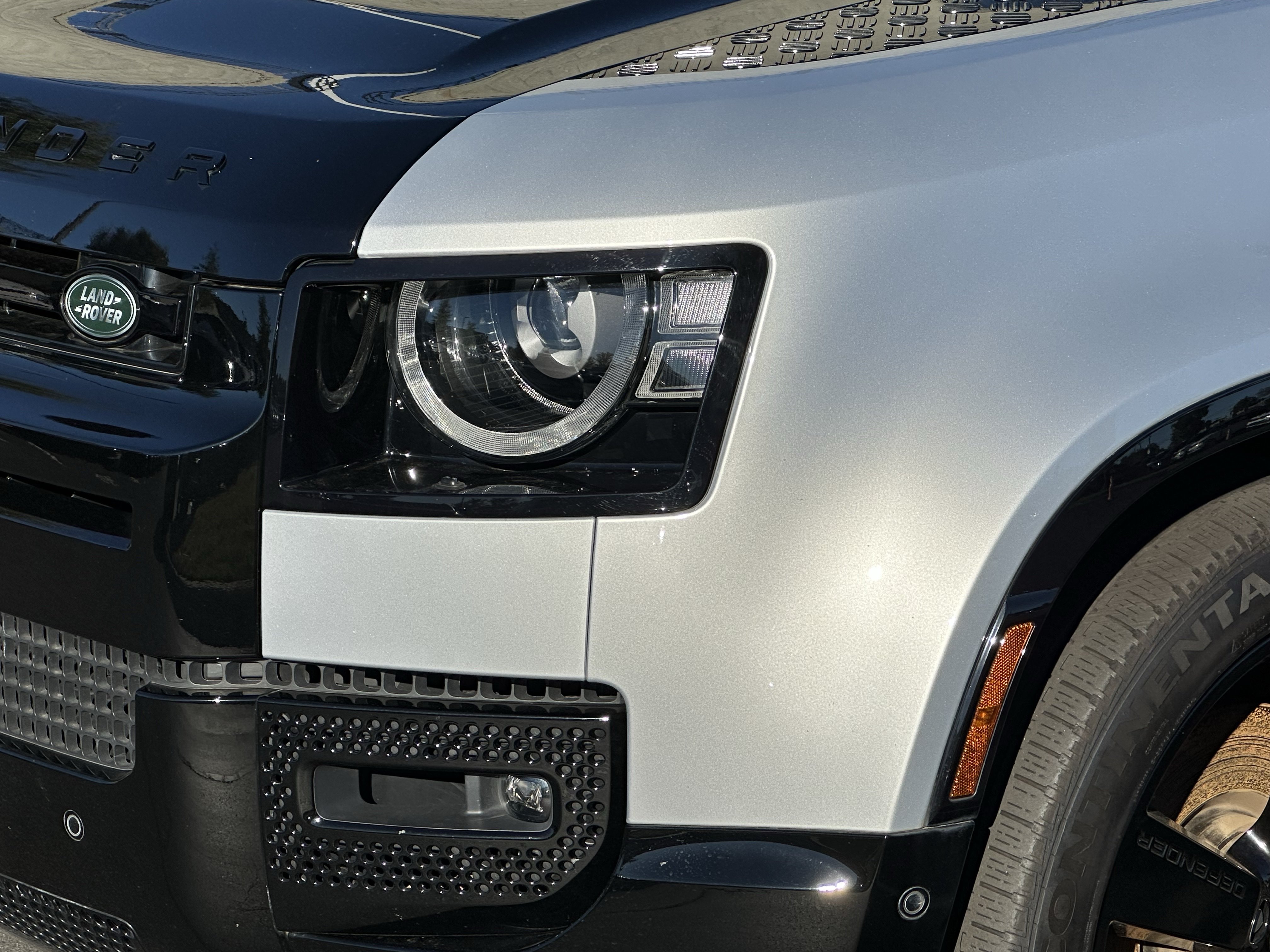 Used 2024 Land Rover Defender 130 X AWD/4WD image 11