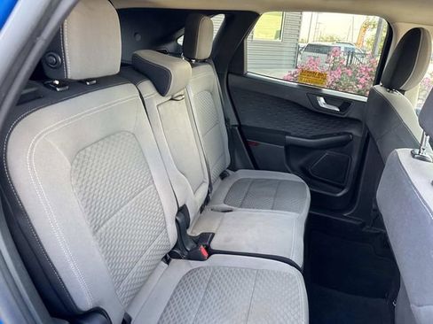 Used 2020 Ford Escape SE image 10