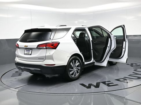 Used 2024 Chevrolet Equinox Premier FWD image 27