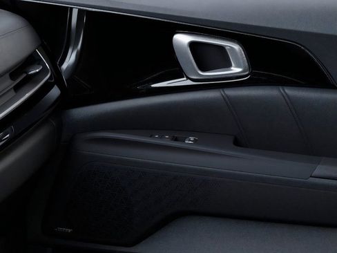 New 2026 Kia Carnival SX Prestige FWD image 25