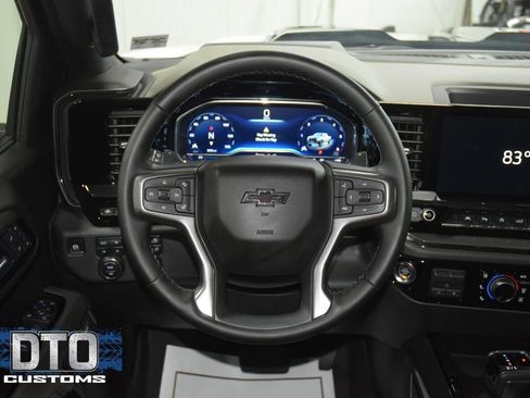 Used 2025 Chevrolet Silverado 1500 ZR2 w/ Technology Package AWD/4WD image 43
