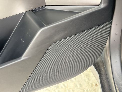 Used 2025 Tesla Cybertruck AWD Crew Cab image 19