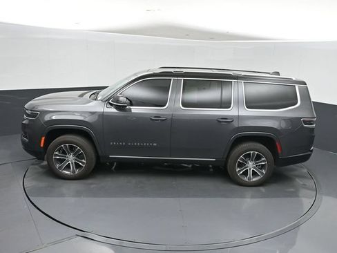 Used 2024 Jeep Grand Wagoneer Series I w/ Convenience Group III AWD/4WD image 37