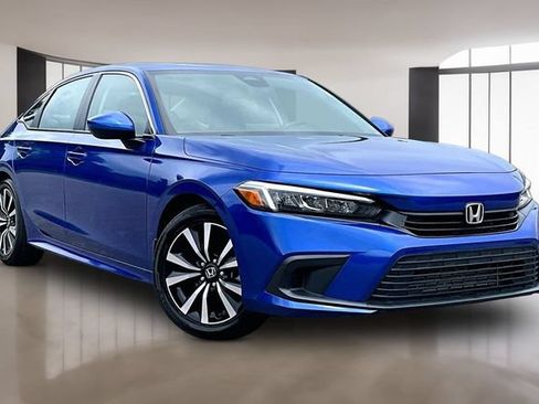 Used 2023 Honda Civic EX image 3