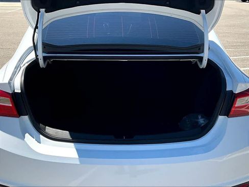 Used 2023 Chevrolet Malibu LT FWD image 30