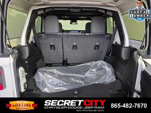 Used 2024 Jeep Wrangler Unlimited Sport AWD/4WD image 30