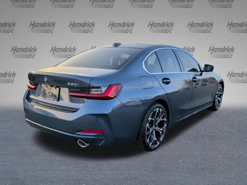 Used 2026 BMW 330i Sedan w/ Premium Package RWD image 7