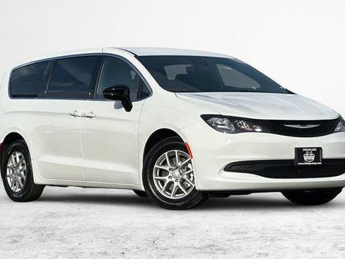 New 2026 Chrysler Voyager LX image 2