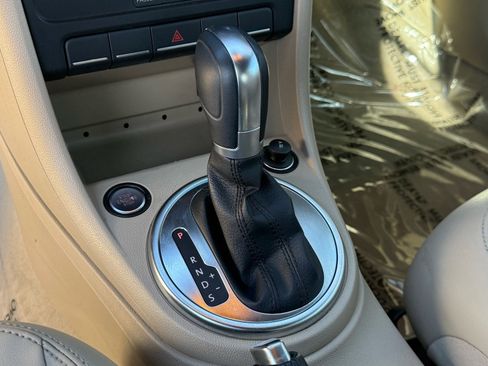 Used 2014 Volkswagen Beetle 1.8T image 26