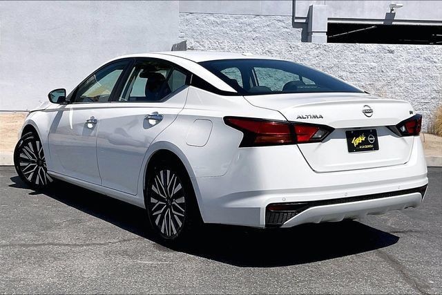 Certified 2024 Nissan Altima 2.5 SV FWD image 10