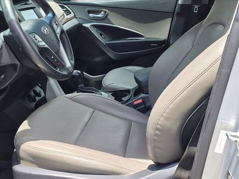 Used 2017 Hyundai Santa Fe Sport FWD image 14