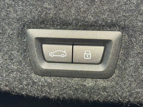 New 2026 BMW 530i 530i w/ Convenience Package image 12