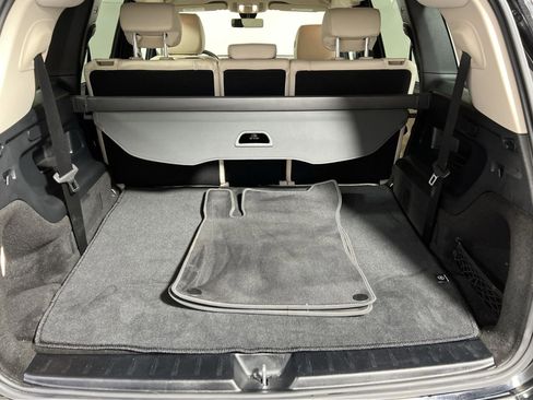 Used 2021 Mercedes-Benz GLB 250 4MATIC image 25