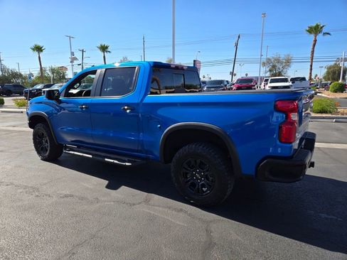 Used 2023 Chevrolet Silverado 1500 ZR2 w/ Technology Package AWD/4WD image 4
