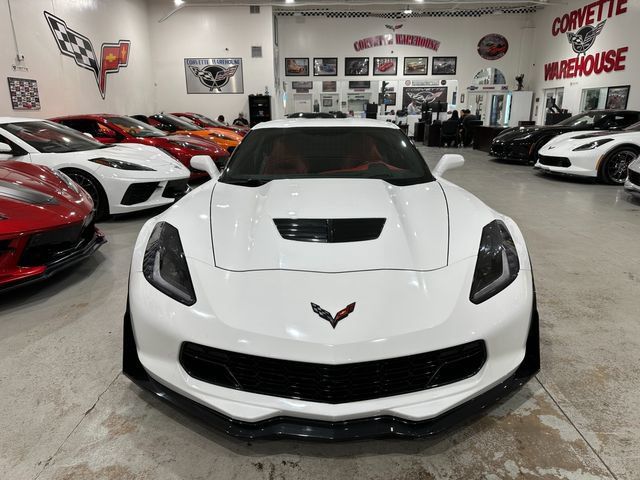 Used 2015 Chevrolet Corvette Z06 w/ 3LZ Preferred Equipment Group RWD image 24