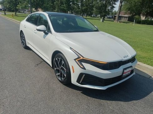 New 2025 Kia K5 EX image 10