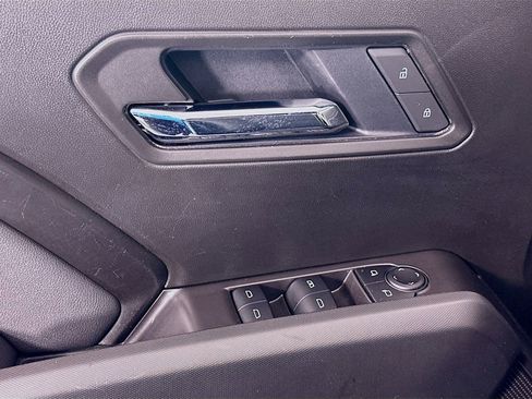 Used 2025 Chevrolet Colorado LT w/ LT Convenience Package RWD image 18