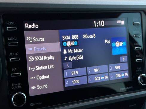 Used 2022 Toyota Tacoma TRD Off-Road AWD/4WD image 19