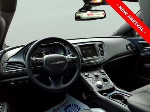 Used 2015 Chrysler 200 S w/ Navigation & Sound Group I FWD image 9