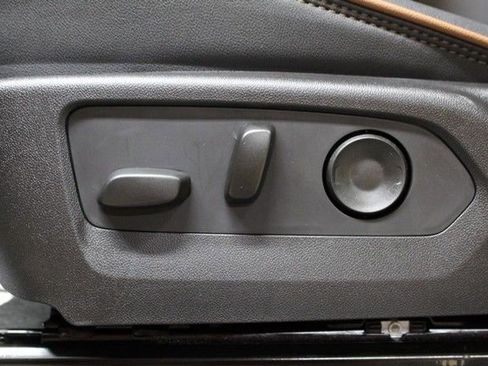 New 2026 GMC Canyon AT4 image 17