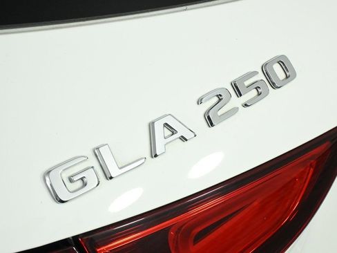 Used 2023 Mercedes-Benz GLA 250 GLA 250 image 27