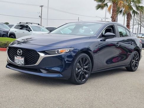 Used 2025 MAZDA MAZDA3 s FWD image 2