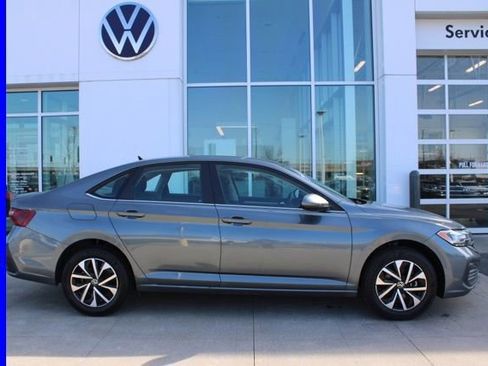 Used 2024 Volkswagen Jetta S FWD image 5