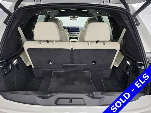 Used 2024 BMW X7 xDrive40i w/ Executive Package image 18